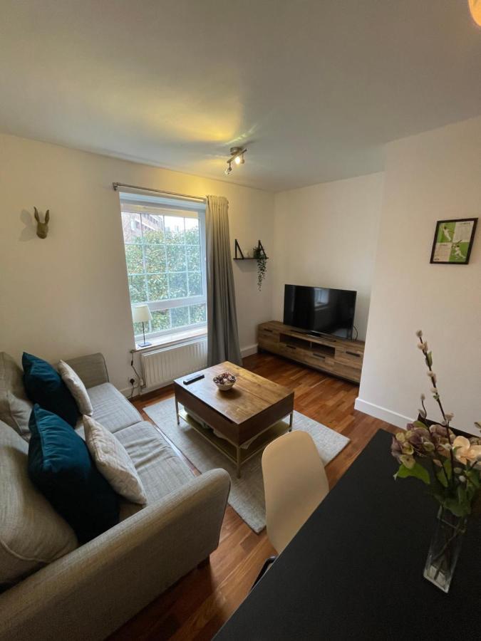 Spacious Flat Opposite The Oval Appartement Londen Buitenkant foto